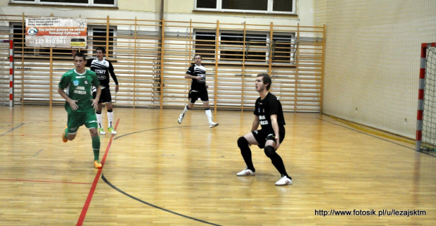 Góral Tryńcza – Tomy Więcpol Stobierna 4-4 (3-3), 24.11.2013 r. #tryńcza #tryncza #GóralTryńcza #lezajsktm #stobierna #futsal #IIPLF