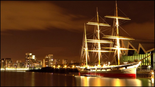 "The Tall Ship"..statek-muzeum, zacumowany na rzece Clyde (Glasgow)..