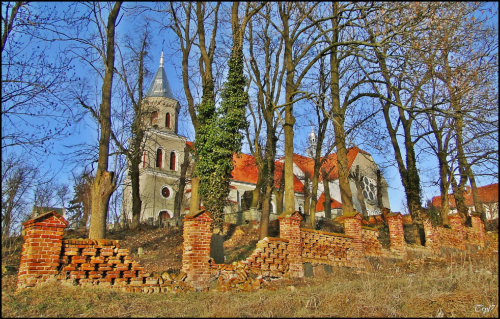 Kościół w Strzelcach Wielkich - miejsce chrztu bł. Edmunda Bojanowskiego
