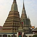 Stupy w Wat Pho - swiatyni odpoczywajacego Buddy #azja #podróże #tajlandia #buddyzm #budda #WatPho