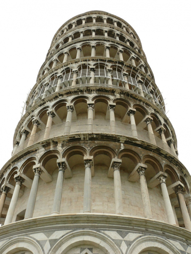 Piętra Krzywej Wieży #Piza #Toskania #Włochy