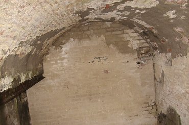 Eletrownia wodna na rzece Wieprz w Michalowie, piwnica w ruinach #Michalów #ElektrowniaWodna #Wieprz