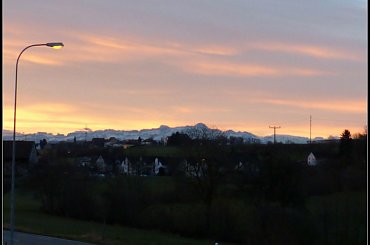 7;44;36wschód słońca nad Alpami #słońce #wschód