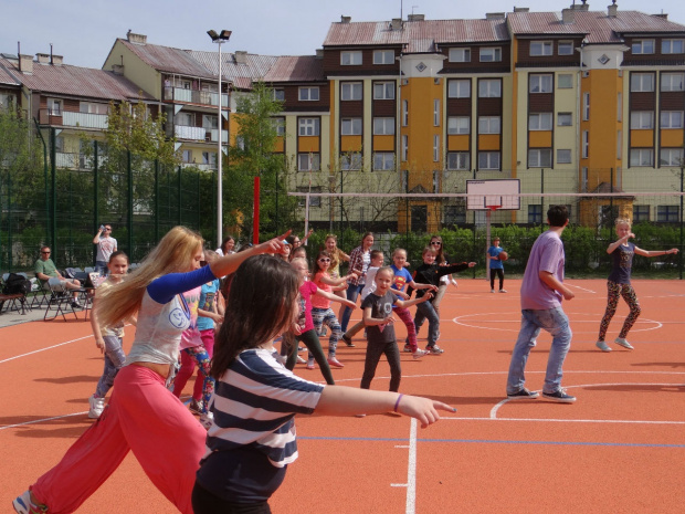 Szkolno-rodzinny piknik zorganizowany w ramach obchodów Dni Patrona - 26.04.2014 #Sp4Piknik