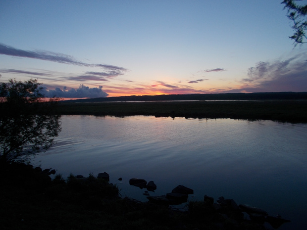 Nowakowo - wschód słońca nad rzeką Elbląg i Zatoką Elbląską