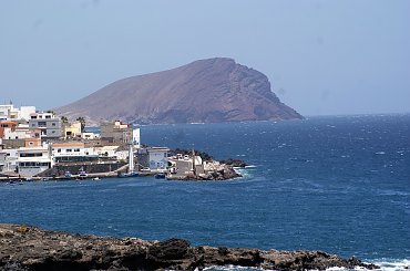 Wulkaniczna wyspa na Atlantyku, pełna kwiatów i zieleni. #Atlantic #Atlantyk #island #ocean #Teneriffe #Teneryfa #volcano #wulkan #wyspa