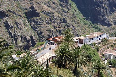 Wulkaniczna wyspa na Atlantyku, pełna kwiatów i zieleni. #Atlantic #Atlantyk #island #ocean #Teneriffe #Teneryfa #volcano #wulkan #wyspa