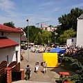 Plac przed muzeum w Koszalinie miejsce jarmarku jamneńskiego - lipiec 2014r.