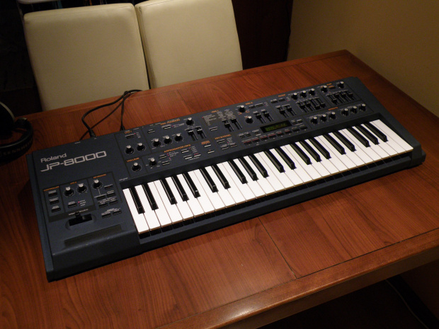 Roland JP-8000 Azzorka