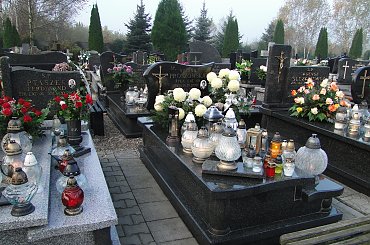 Zaduszkowy spacer po cmentarzu #cmentarz