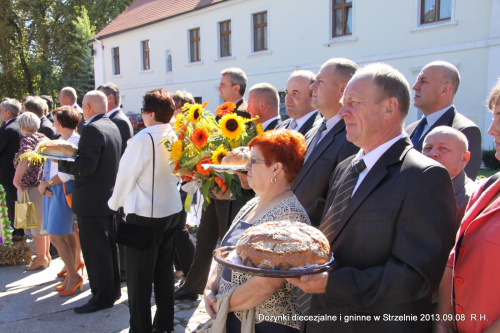 Dożynki diecezjalne i gminne w Strzelnie 2013