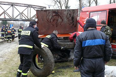 III akcja sprzątania dna Pisy 14.03.2015 #Pisa #Pisz