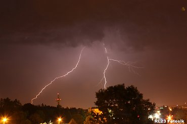 Pioruny #pioruny #błyskawice #WyładowaniaAtmosferyczne #burza