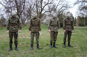 Gimnazjum na manewrach u nas zagościło
Trzydziestu "dzieciaków" fajnie się bawiło #Sobieszyn