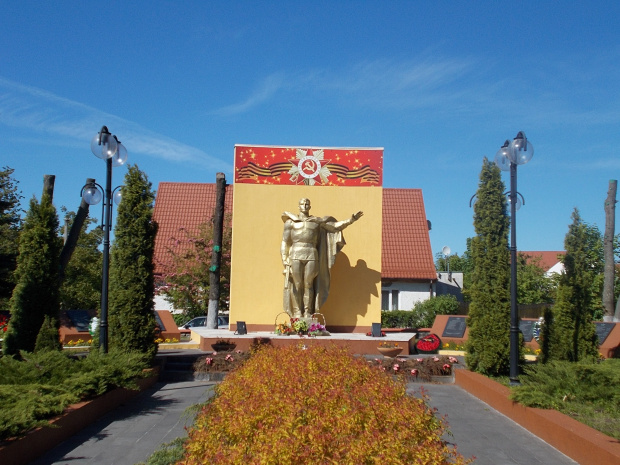 Jantarnyj-złoty pomnik