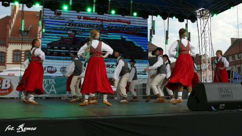 V Międzynarodowy Jarmark św. Jana - 2015- gościł zespoły folklorystyczne z Indii, Łotwy i Słowacji. Lokalni artyści to, Piska Orkiestra Dęta, Zespół Pieśni i Tańca Ziemia Piska, Zespół MY PISZANIE #Pisz