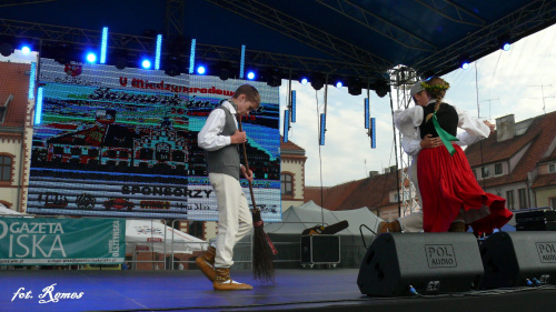 V Międzynarodowy Jarmark św. Jana - 2015- gościł zespoły folklorystyczne z Indii, Łotwy i Słowacji. Lokalni artyści to, Piska Orkiestra Dęta, Zespół Pieśni i Tańca Ziemia Piska, Zespół MY PISZANIE #Pisz
