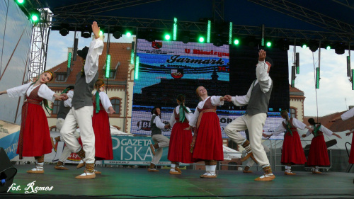 V Międzynarodowy Jarmark św. Jana - 2015- gościł zespoły folklorystyczne z Indii, Łotwy i Słowacji. Lokalni artyści to, Piska Orkiestra Dęta, Zespół Pieśni i Tańca Ziemia Piska, Zespół MY PISZANIE #Pisz