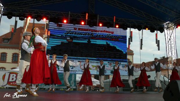 V Międzynarodowy Jarmark św. Jana - 2015- gościł zespoły folklorystyczne z Indii, Łotwy i Słowacji. Lokalni artyści to, Piska Orkiestra Dęta, Zespół Pieśni i Tańca Ziemia Piska, Zespół MY PISZANIE #Pisz