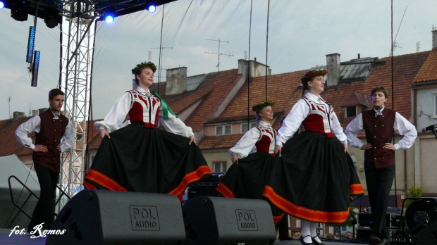 V Międzynarodowy Jarmark św. Jana - 2015- gościł zespoły folklorystyczne z Indii, Łotwy i Słowacji. Lokalni artyści to, Piska Orkiestra Dęta, Zespół Pieśni i Tańca Ziemia Piska, Zespół MY PISZANIE #Pisz