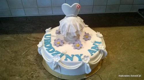 Tort dla dziewczyny #tort #okazjonalny #tort #dla #dziewczynki #tort na #urodziny #torty #tort