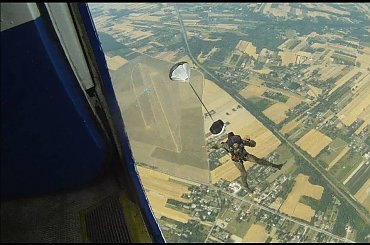 Szkolenie spadochronowe i skoki uczniów Zespołu Szkół im. Kajetana hr. Kickiego w Sobieszynie #Zespół #Szkół im #Kajetana hr #Kickiego w #Sobieszynie #Sobieszyn #Brzozowa